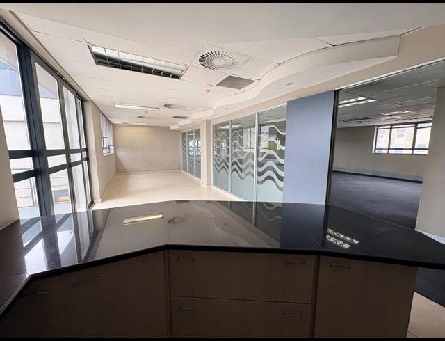 771M² OFFICE TO LET IN NOORDWYK